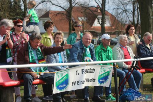 2015 19. April Blick auf die Nordkurve